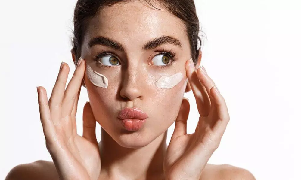 Glowing Skin in Las Vegas: Dermatologists’ Secrets  for Radiant Skin Revealed
